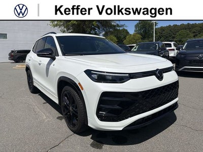 2026 Volkswagen Tiguan 2.0T SE R-Line Black