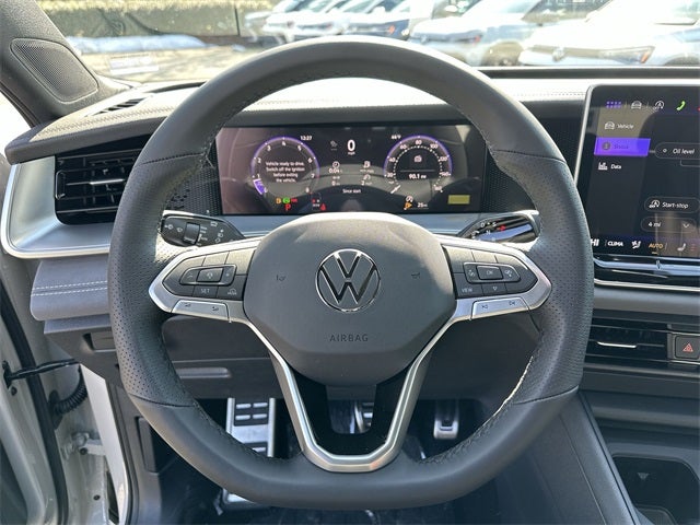 2026 Volkswagen Tiguan 2.0T SE R-Line Black