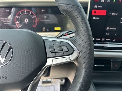 2026 Volkswagen Tiguan 2.0T SE R-Line Black