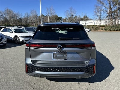 2026 Volkswagen Tiguan 2.0T SE R-Line Black