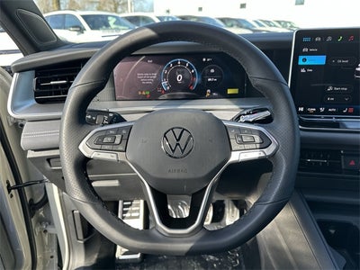 2026 Volkswagen Tiguan 2.0T SE R-Line Black