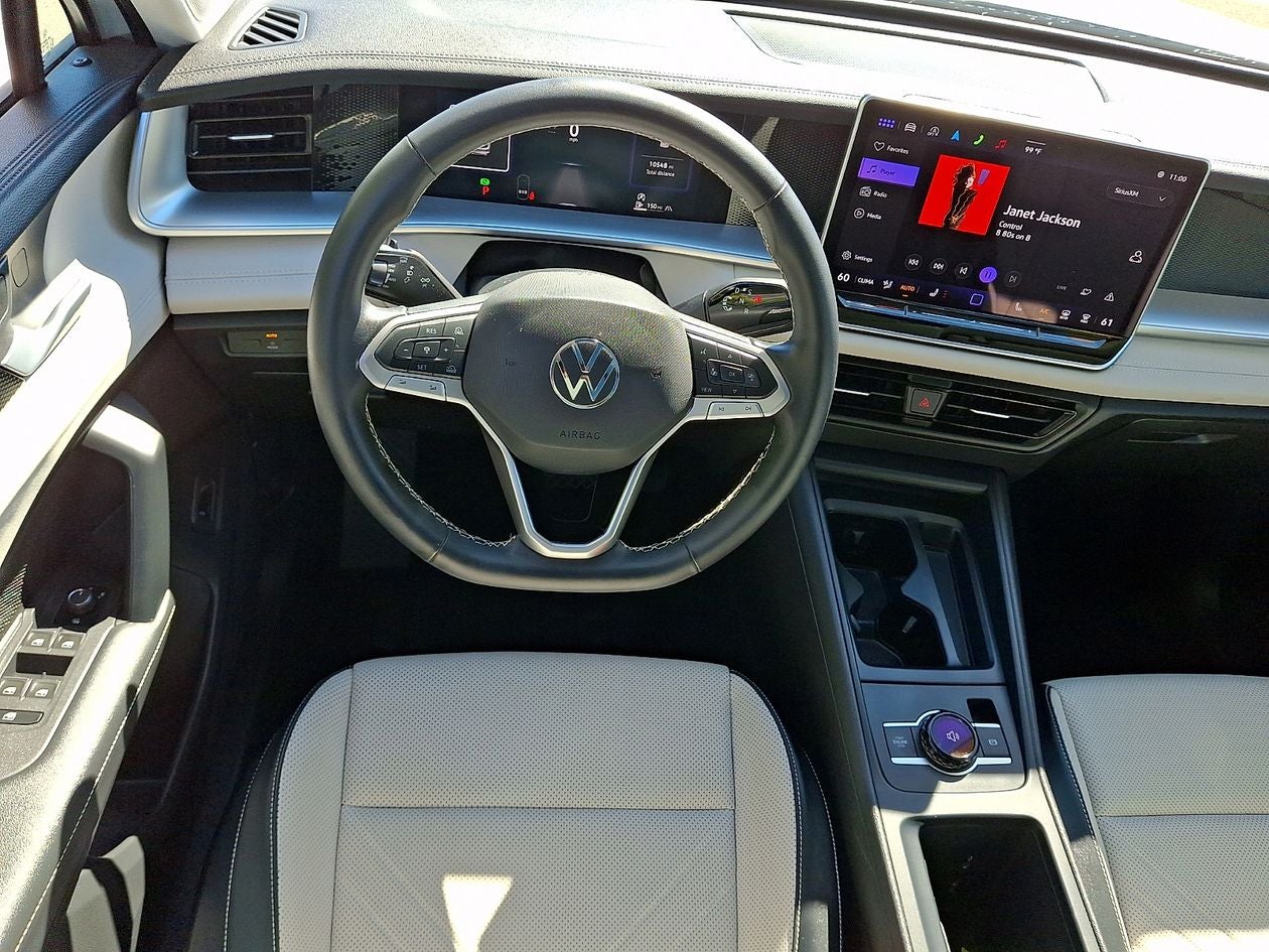 2025 Volkswagen Tiguan 2.0T SE
