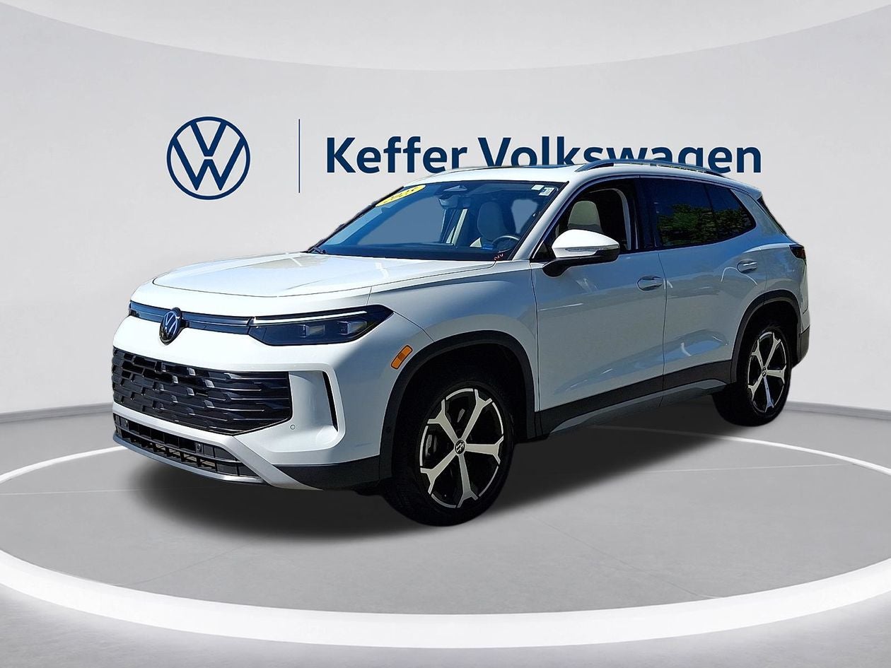 2025 Volkswagen Tiguan 2.0T SE