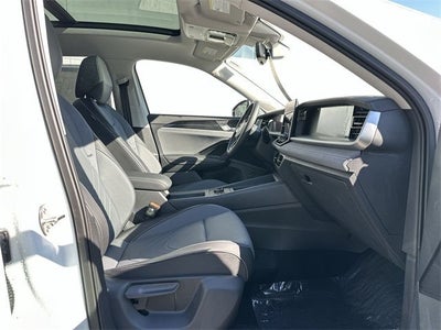 2025 Volkswagen Tiguan 2.0T SE