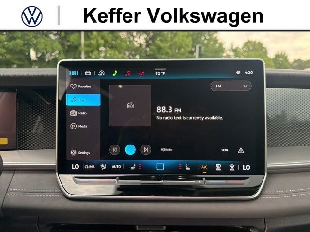 2026 Volkswagen Tiguan 2.0T SE