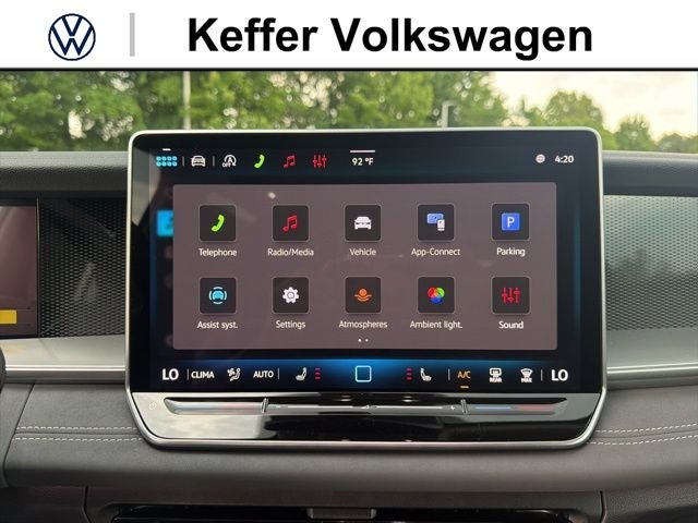 2026 Volkswagen Tiguan 2.0T SE