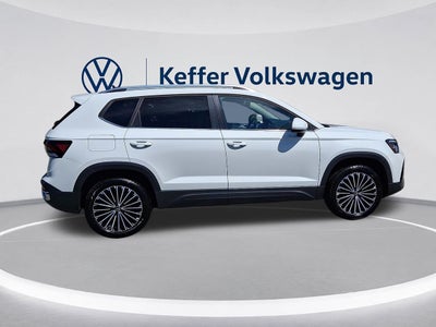 2025 Volkswagen Taos 1.5T SE