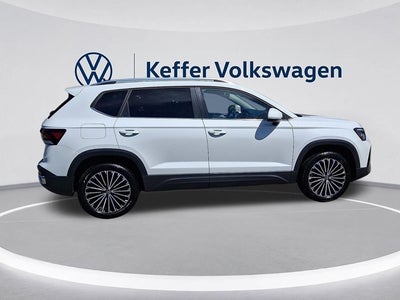 2025 Volkswagen Taos 1.5T SE