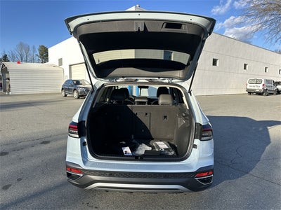 2025 Volkswagen Taos 1.5T SE