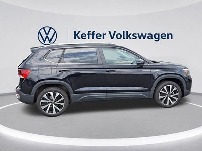 2024 Volkswagen Taos 1.5T SE