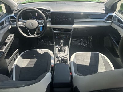 2026 Volkswagen Taos 1.5T SE