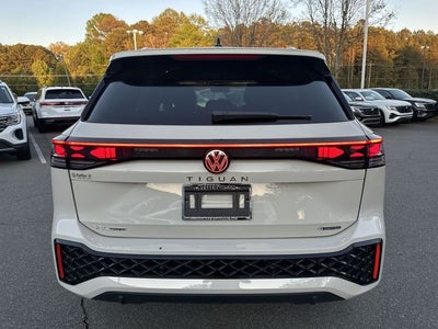 2026 Volkswagen Tiguan 2.0T SEL R-Line Turbo