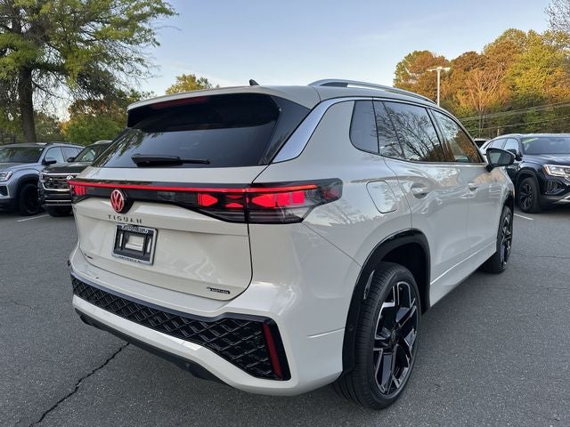 2026 Volkswagen Tiguan 2.0T SEL R-Line Turbo