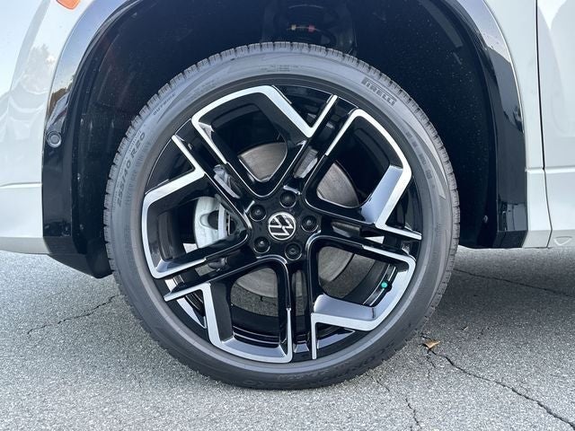 2026 Volkswagen Tiguan 2.0T SEL R-Line Turbo