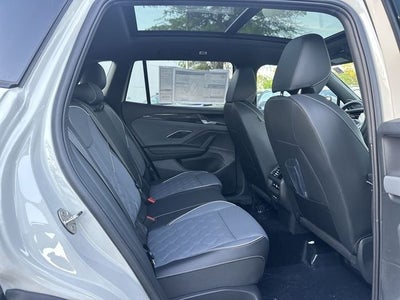 2026 Volkswagen Tiguan 2.0T SEL R-Line Turbo