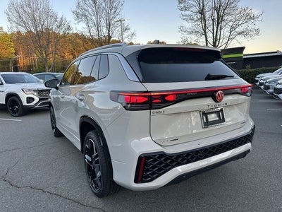 2026 Volkswagen Tiguan 2.0T SEL R-Line Turbo
