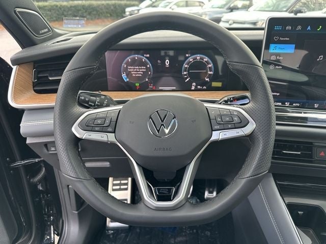 2026 Volkswagen Tiguan 2.0T SEL R-Line