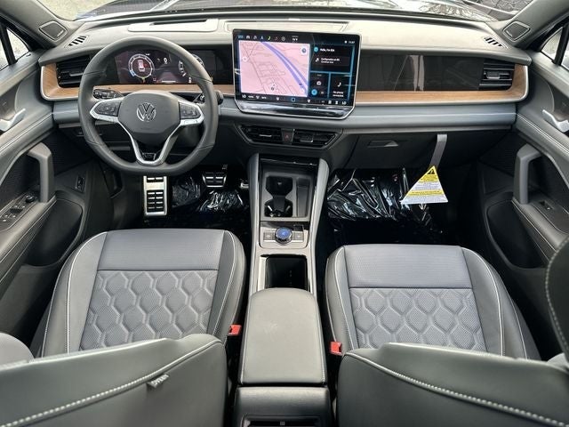 2026 Volkswagen Tiguan 2.0T SEL R-Line