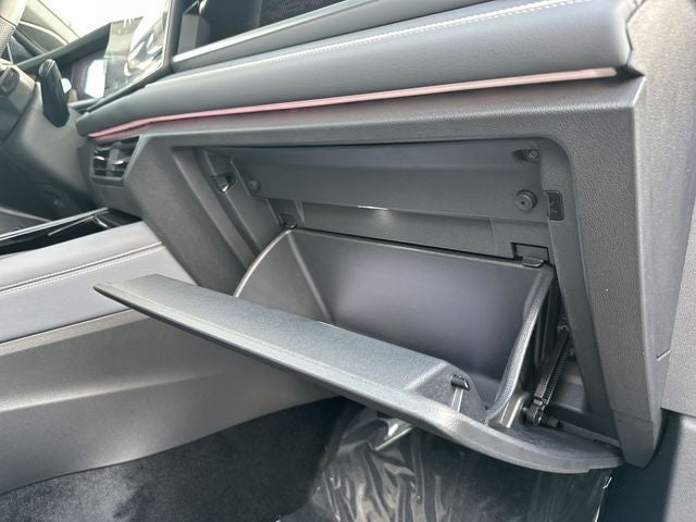 2026 Volkswagen Tiguan 2.0T SEL R-Line