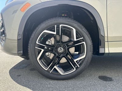 2026 Volkswagen Tiguan 2.0T SEL R-Line Turbo