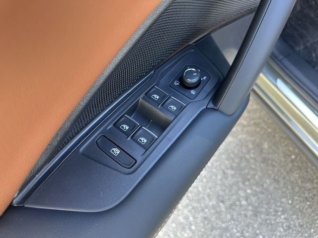 2026 Volkswagen Tiguan 2.0T SEL R-Line Turbo