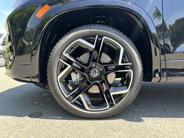 2026 Volkswagen Tiguan 2.0T SEL R-Line Turbo