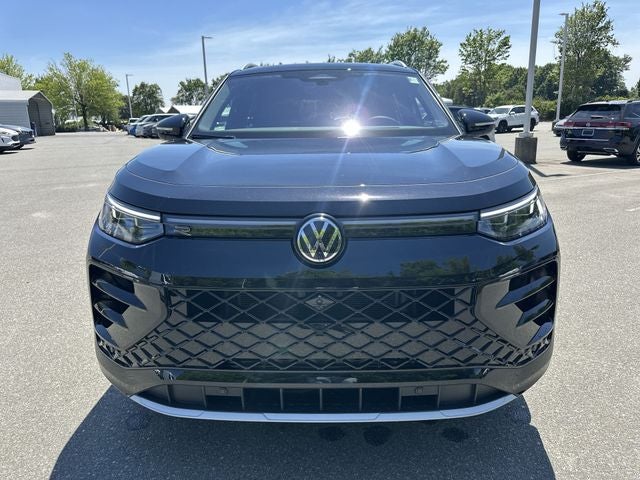 2026 Volkswagen Tiguan 2.0T SEL R-Line Turbo