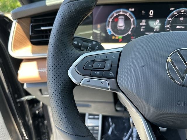 2026 Volkswagen Tiguan 2.0T SEL R-Line Turbo