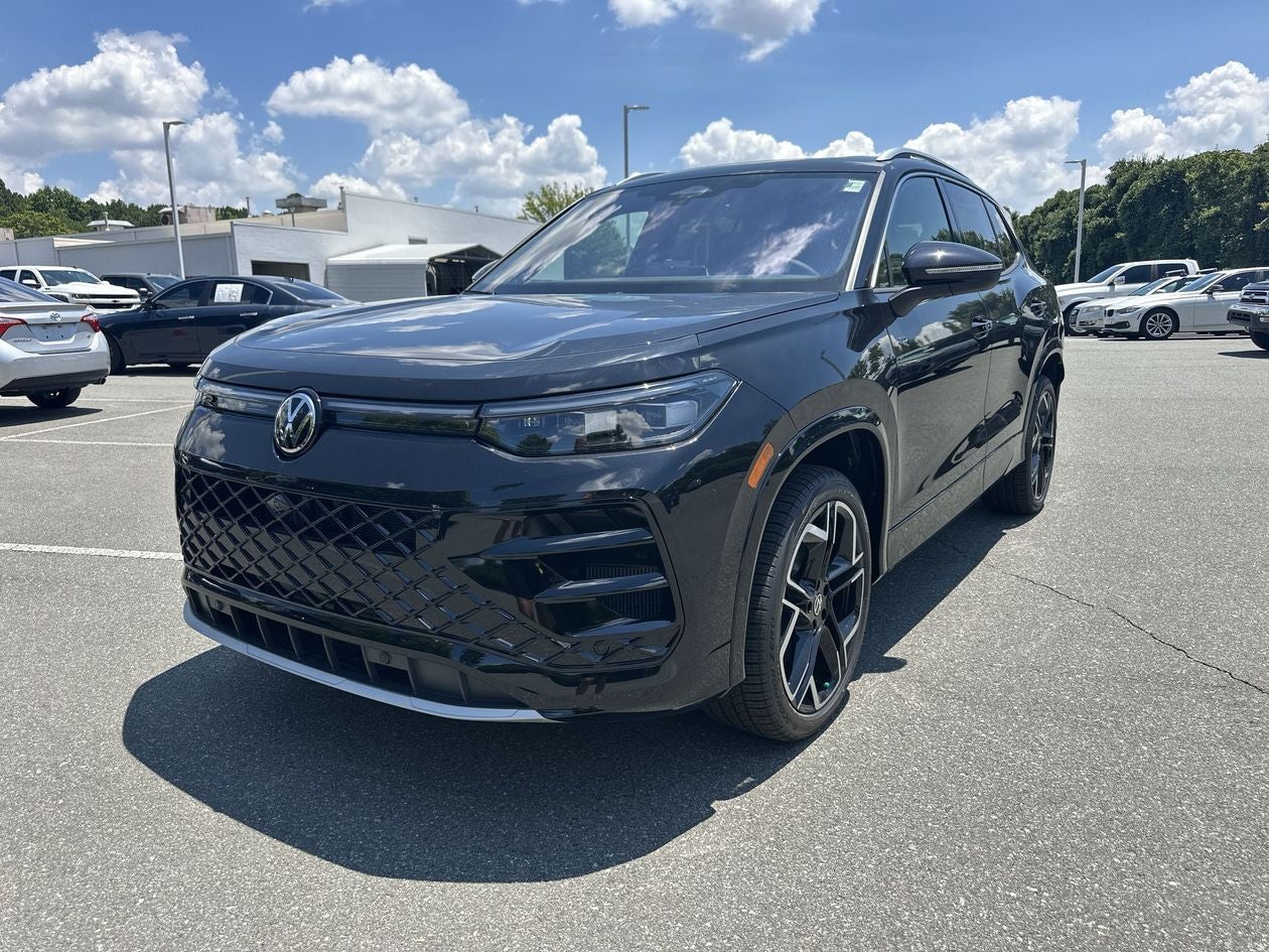 2026 Volkswagen Tiguan 2.0T SEL R-Line Turbo