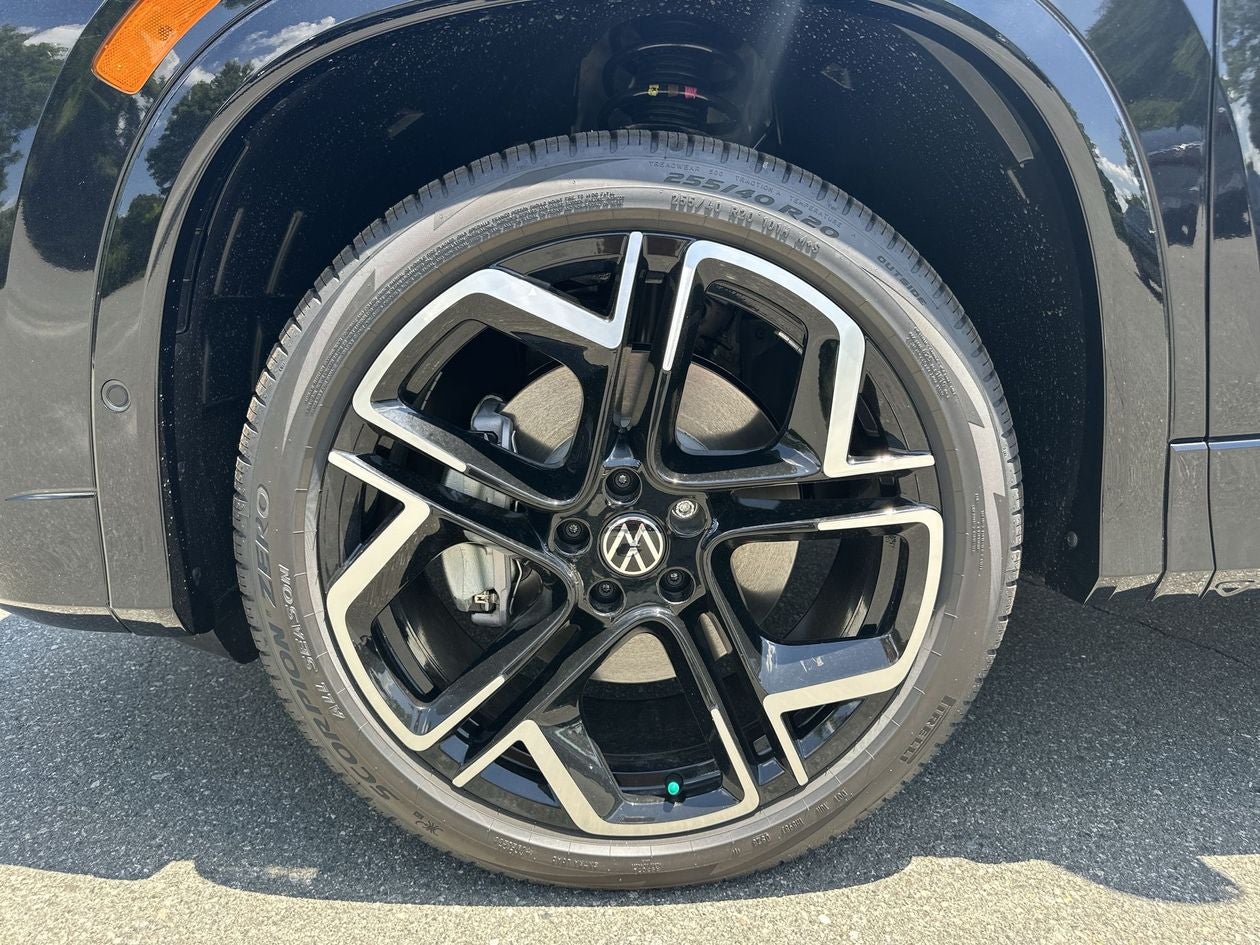 2026 Volkswagen Tiguan 2.0T SEL R-Line Turbo