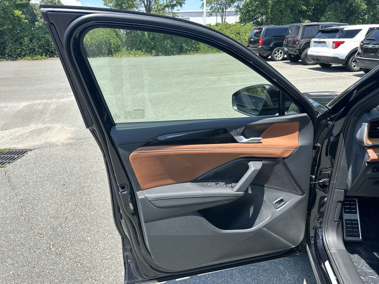 2026 Volkswagen Tiguan 2.0T SEL R-Line Turbo