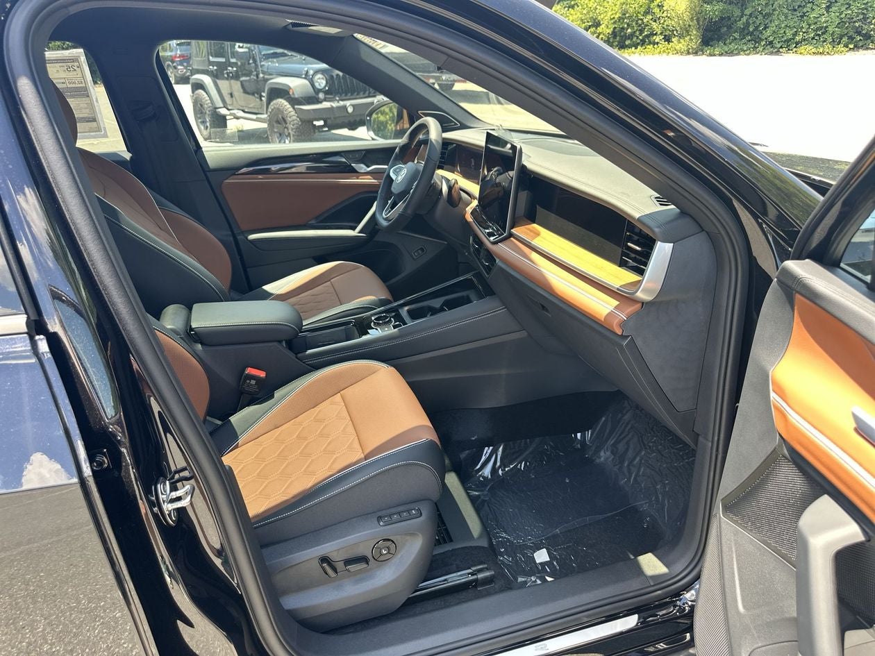 2026 Volkswagen Tiguan 2.0T SEL R-Line Turbo