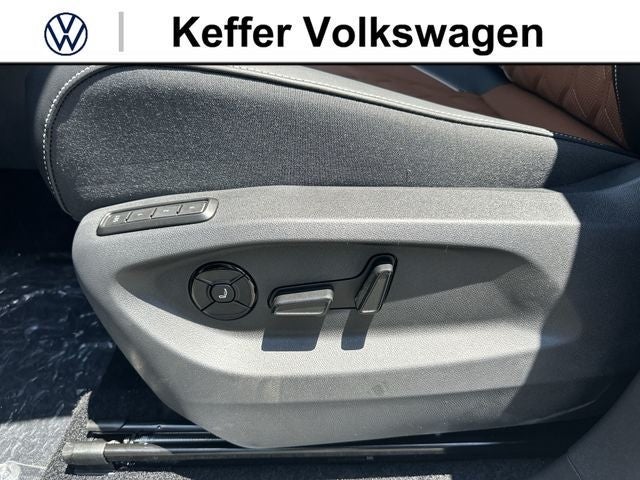 2026 Volkswagen Tiguan 2.0T SEL R-Line Turbo