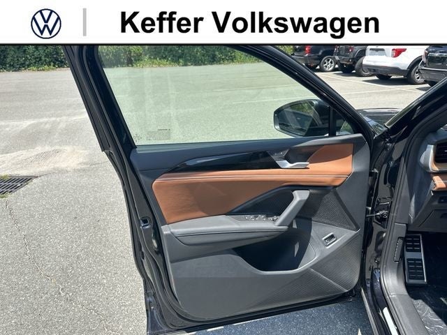 2026 Volkswagen Tiguan 2.0T SEL R-Line Turbo