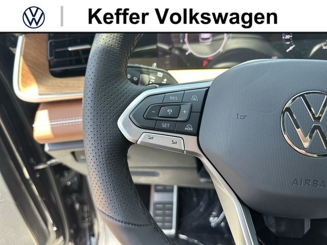 2026 Volkswagen Tiguan 2.0T SEL R-Line Turbo