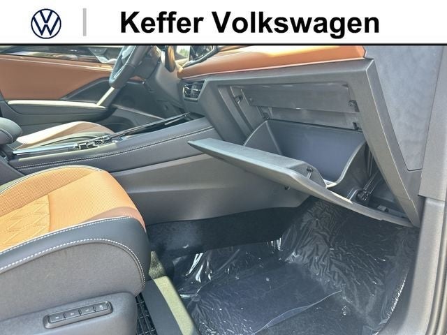 2026 Volkswagen Tiguan 2.0T SEL R-Line Turbo