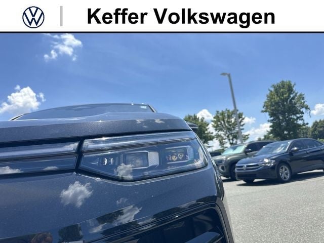 2026 Volkswagen Tiguan 2.0T SEL R-Line Turbo