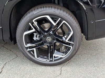 2026 Volkswagen Tiguan 2.0T SEL R-Line Turbo
