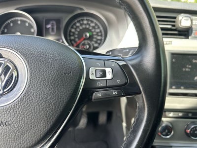 2017 Volkswagen Golf Wolfsburg