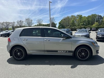 2017 Volkswagen Golf Wolfsburg
