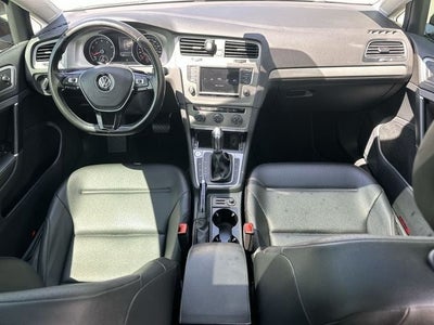 2017 Volkswagen Golf Wolfsburg