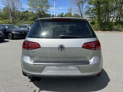2017 Volkswagen Golf Wolfsburg