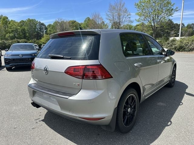 2017 Volkswagen Golf Wolfsburg