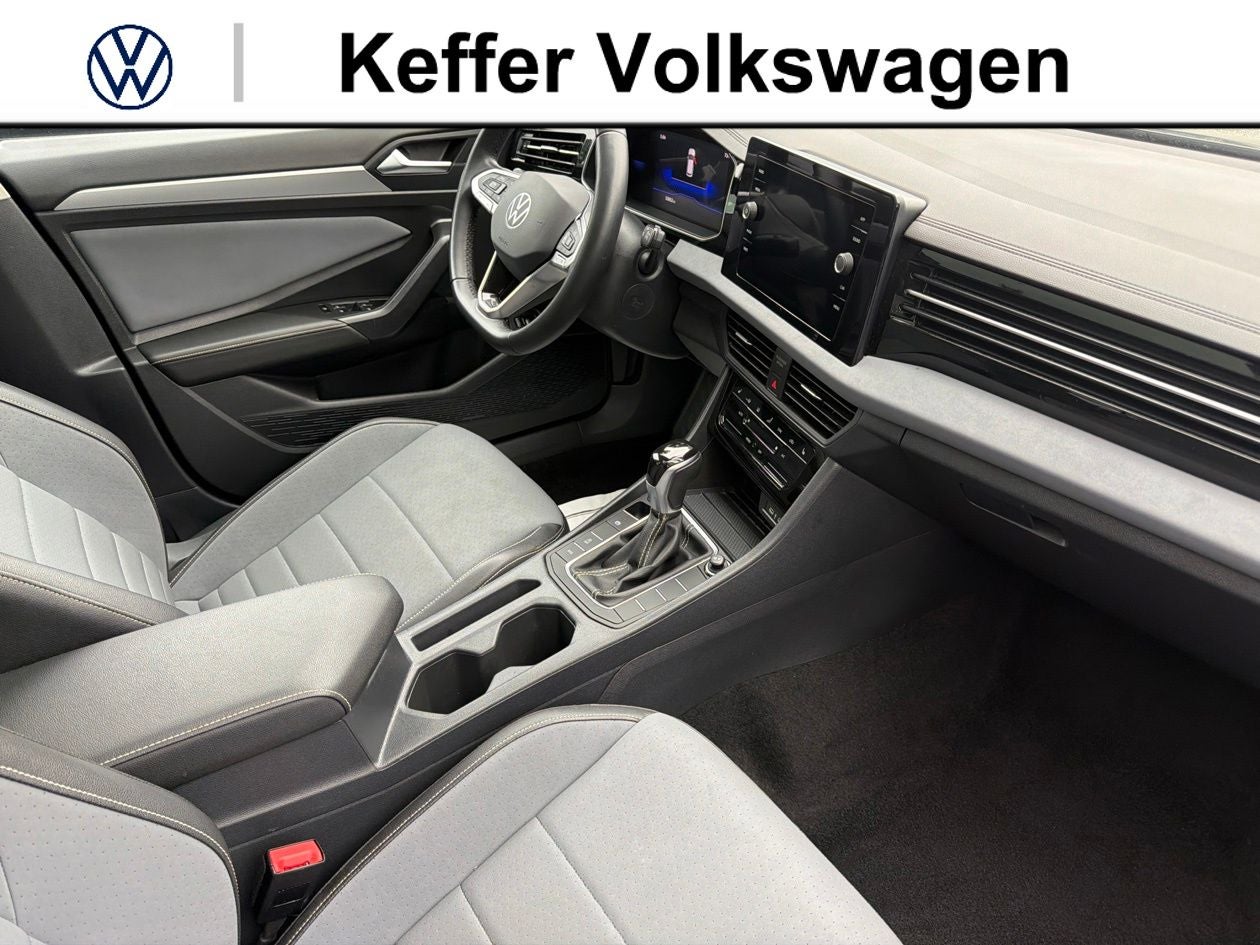 2025 Volkswagen Jetta 1.5T SE