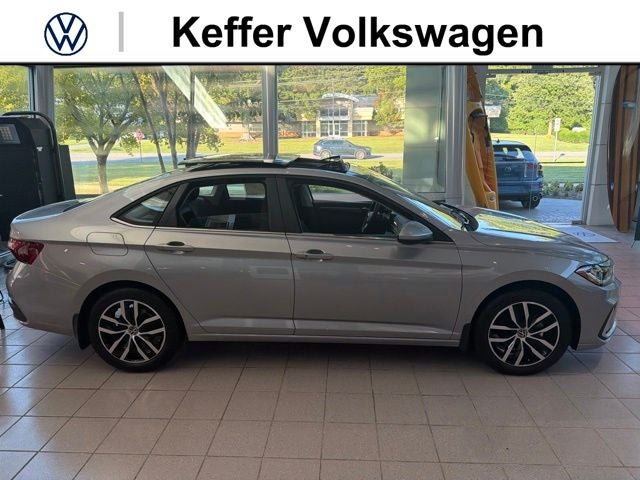2025 Volkswagen Jetta 1.5T SE