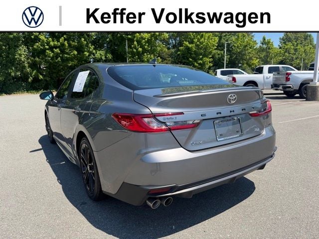 2025 Toyota Camry SE Hybrid