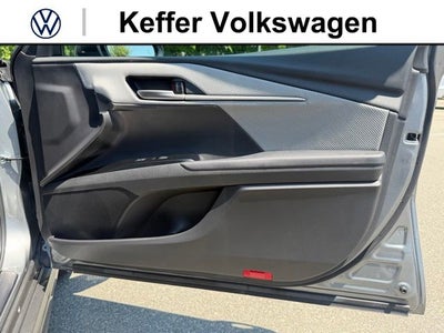 2025 Toyota Camry SE Hybrid