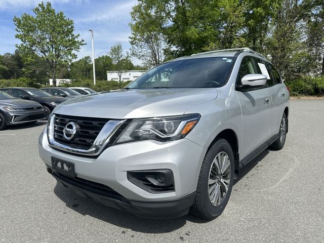 2020 Nissan Pathfinder S