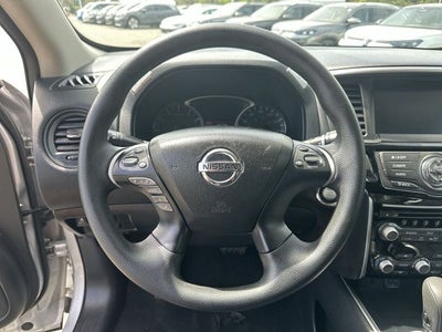 2020 Nissan Pathfinder S