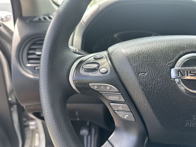 2020 Nissan Pathfinder S